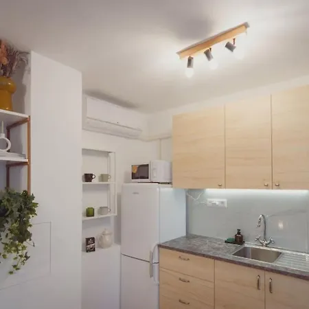 Tichy S Dobrou Dostupnostou Apartman Pozsony